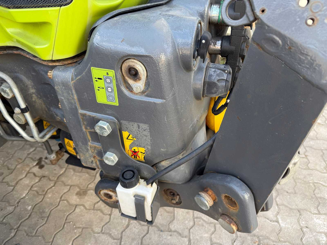 Tracteur agricole Claas Arion 650