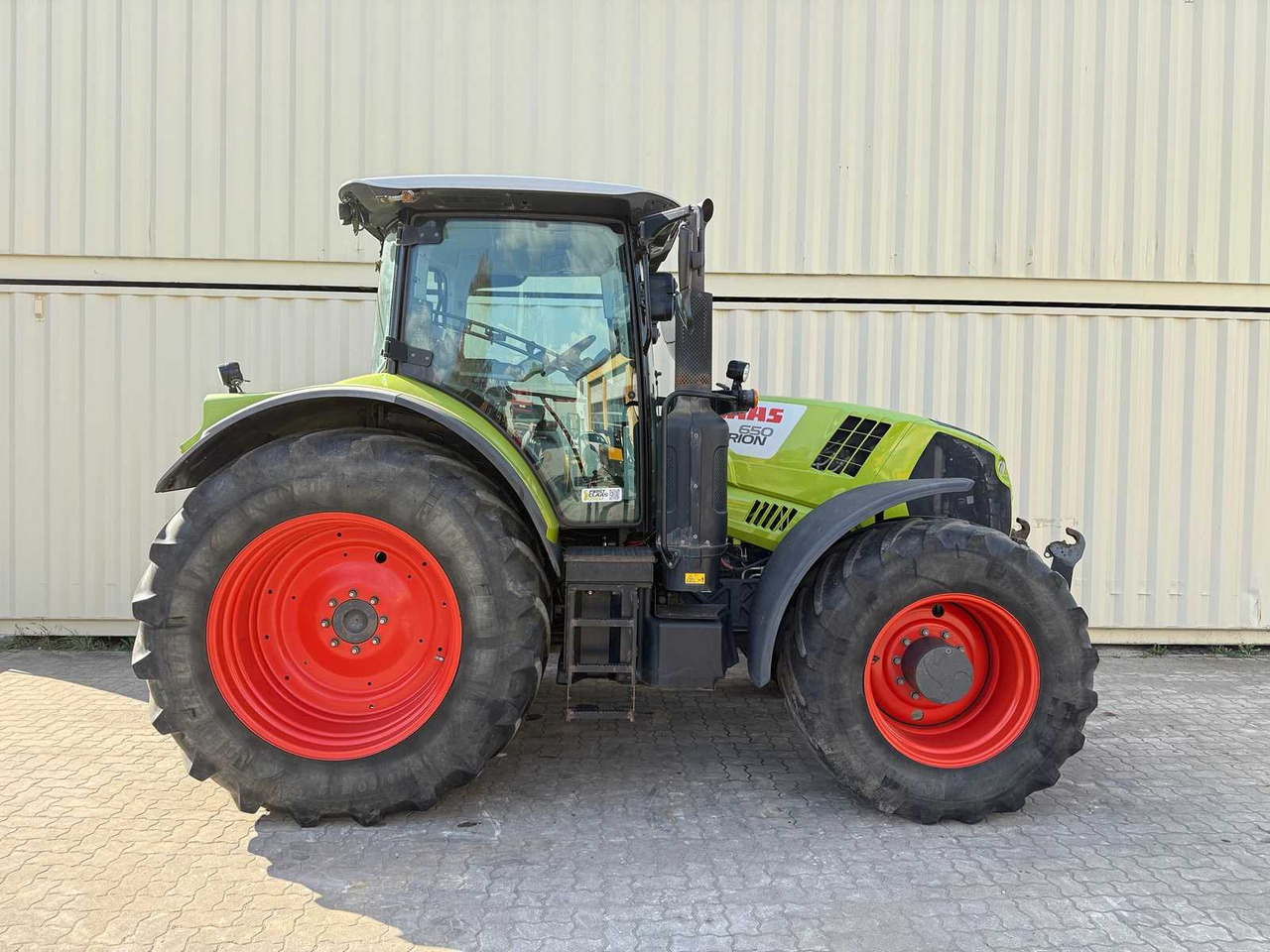 Tracteur agricole Claas Arion 650