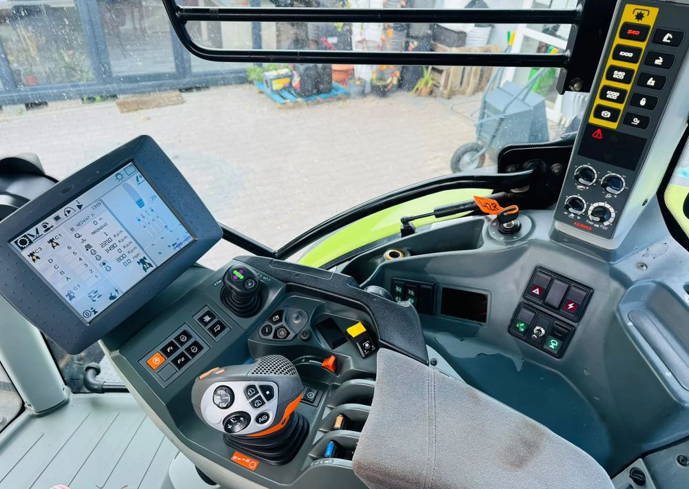 Tracteur agricole Claas Arion 650