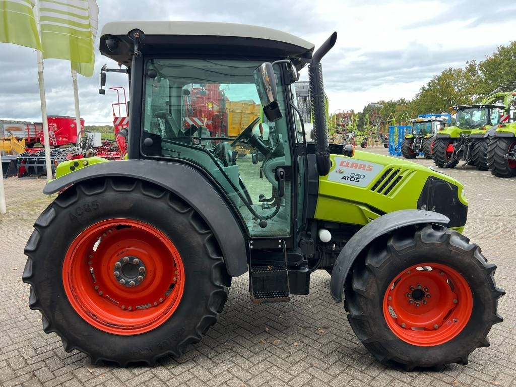 Tracteur agricole Claas Atos 230