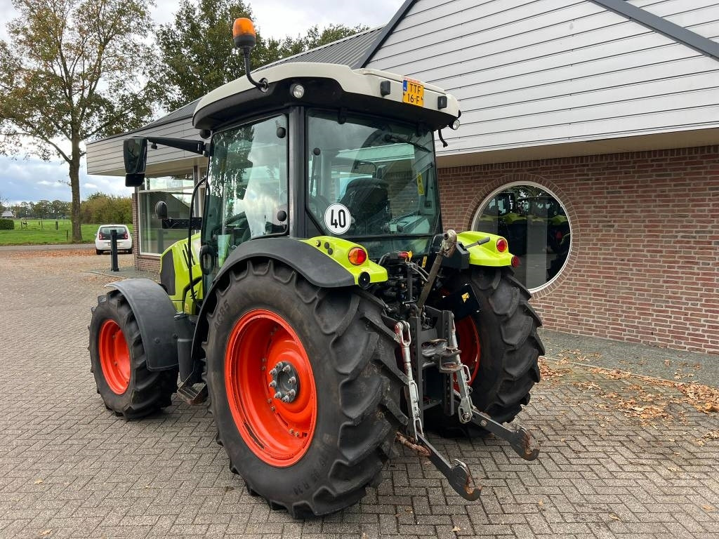 Tracteur agricole Claas Atos 230