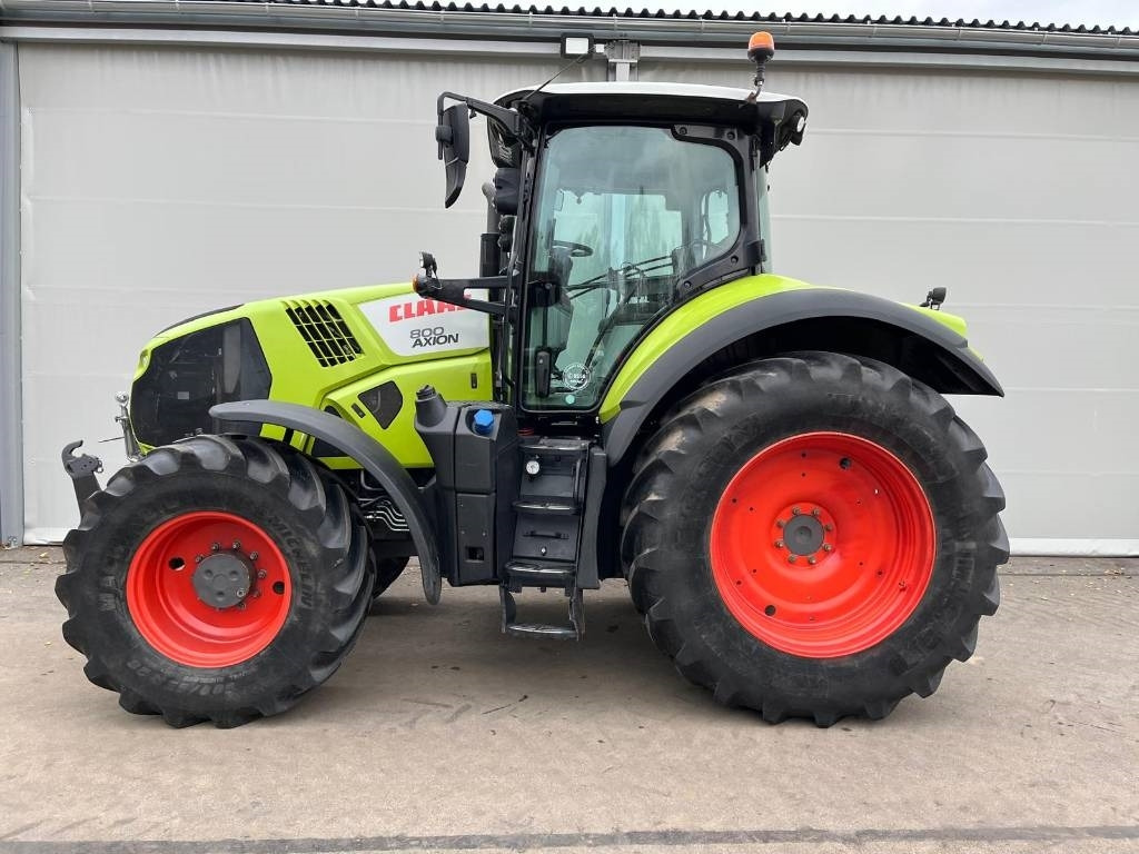 Tracteur agricole Claas Axion 800 CIS