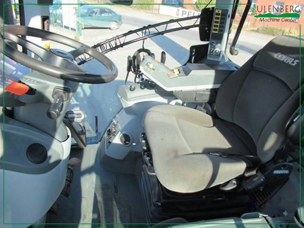 Tracteur agricole Claas Axion 810