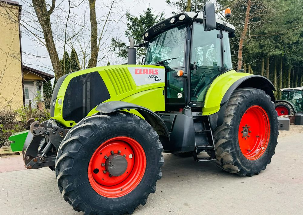 Tracteur agricole Claas Axion 810
