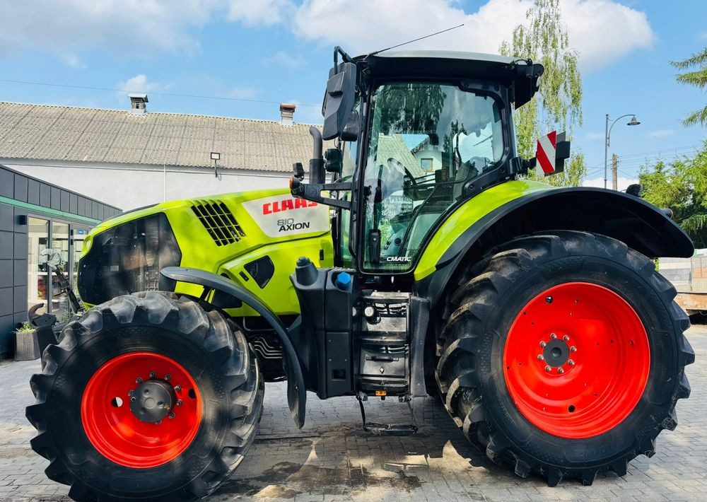 Tracteur agricole Claas Axion 810 CMATIC