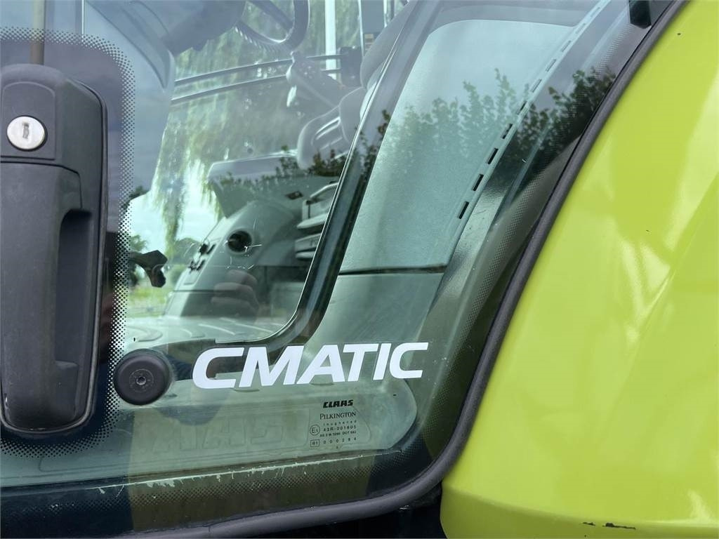 Tracteur agricole Claas Axion 830