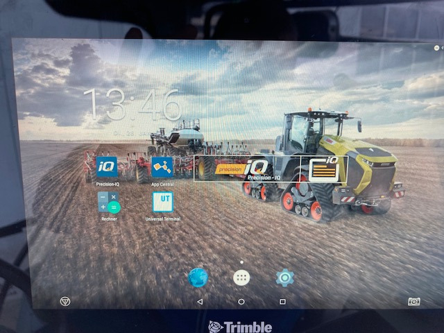 Tracteur agricole Claas Axion 830