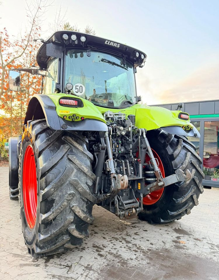 Tracteur agricole Claas Axion 830 CMATIC CEBIS
