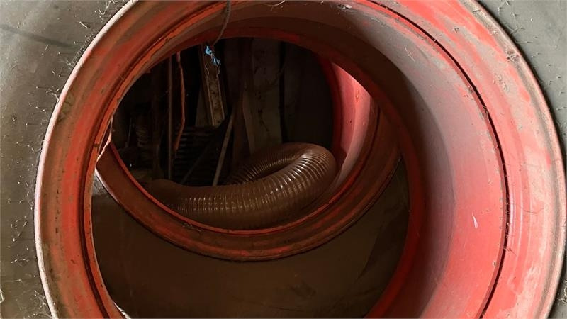 Tracteur agricole Claas Axion 830 Cebis