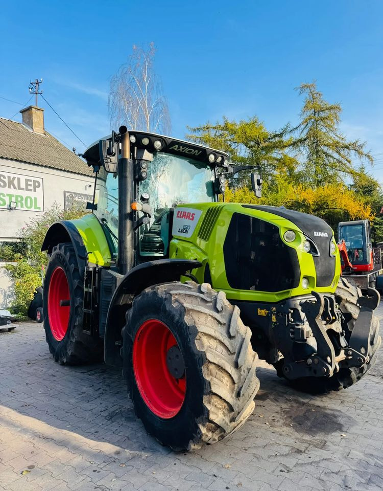 Tracteur agricole Claas Axion 830 Cebis