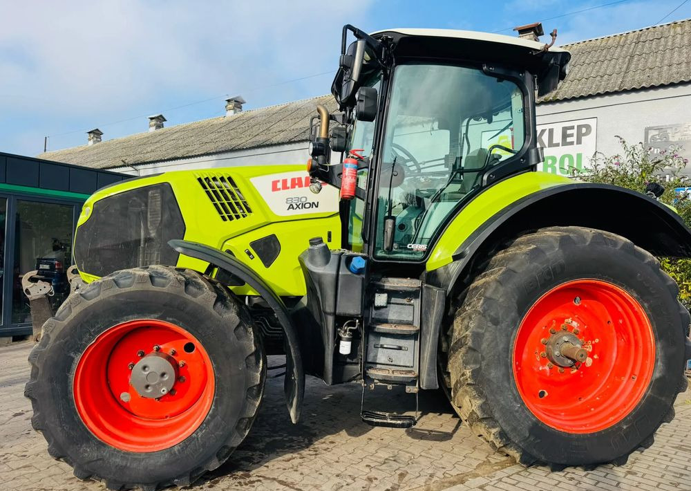 Tracteur agricole Claas Axion 830 Cebis
