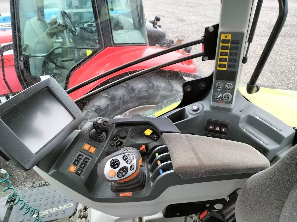 Tracteur agricole Claas Axion 830 Cmatic