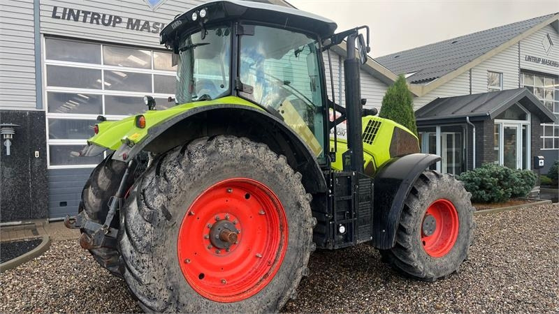 Tracteur agricole Claas Axion 830 Med frontlift
