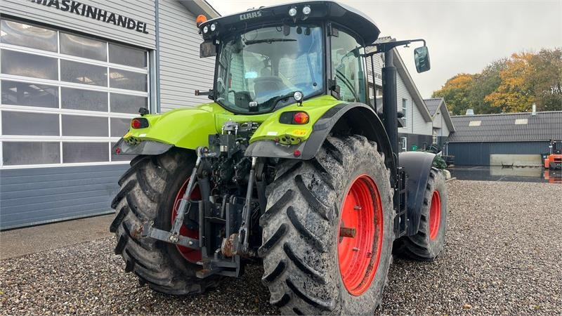 Tracteur agricole Claas Axion 830 Med frontlift