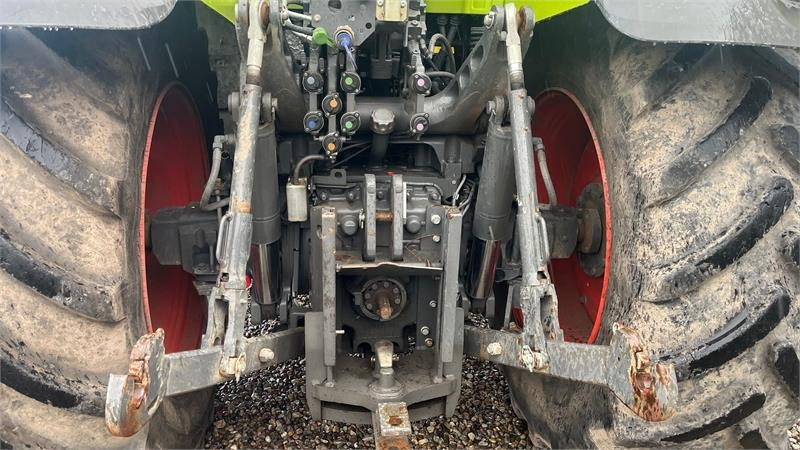 Tracteur agricole Claas Axion 830 Med frontlift