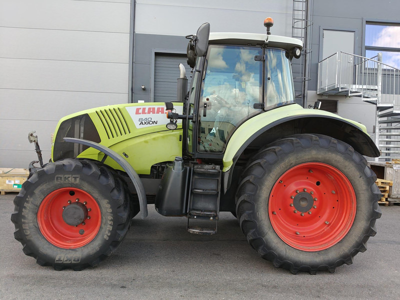 Tracteur agricole Claas Axion 840 Cmatic