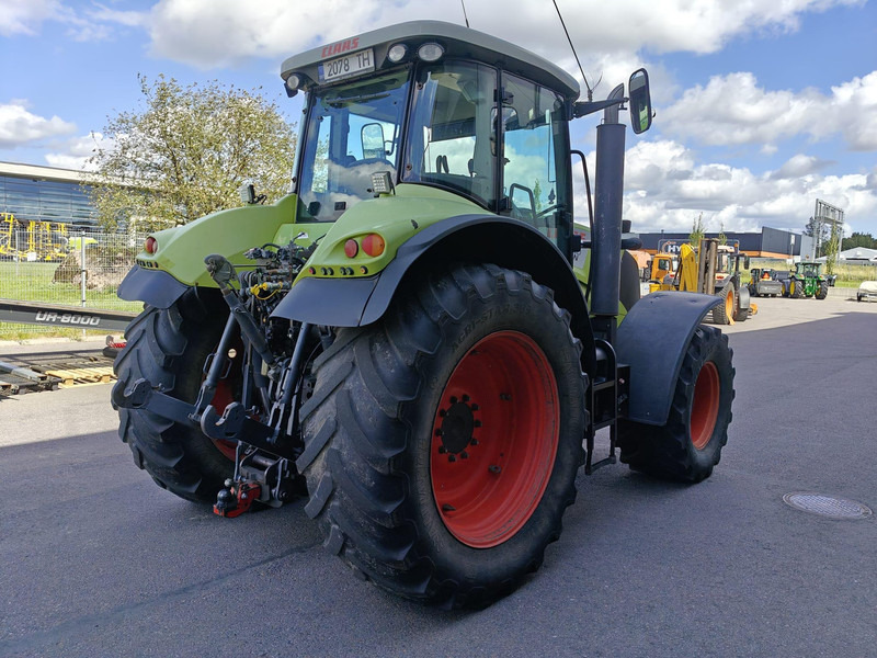 Tracteur agricole Claas Axion 840 Cmatic