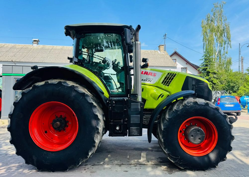 Tracteur agricole Claas Axion 850