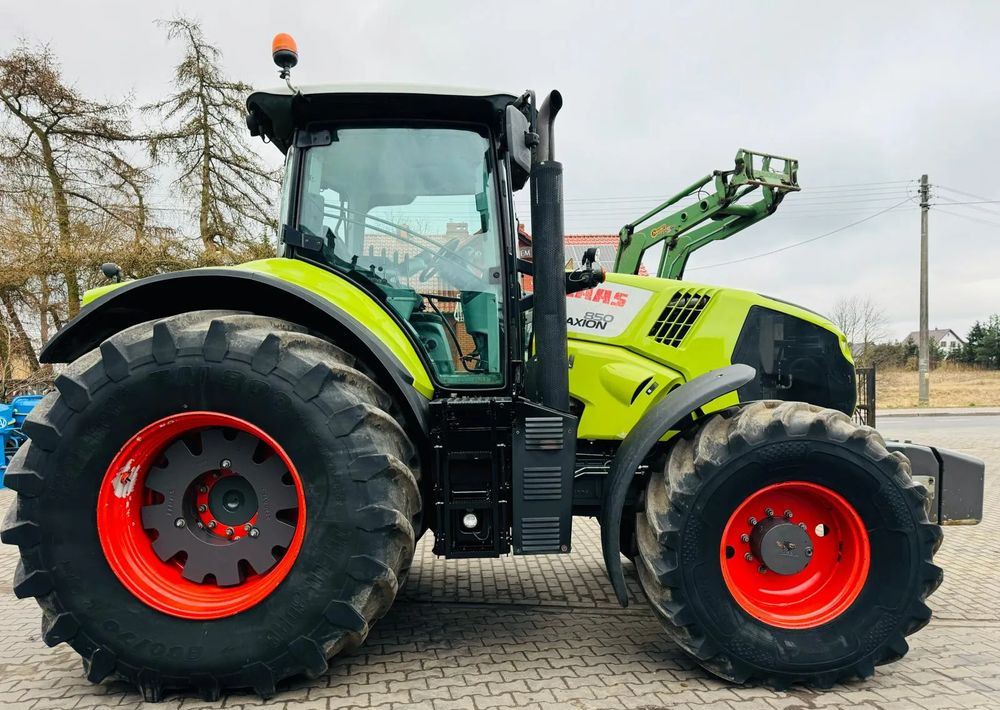 Tracteur agricole Claas Axion 850