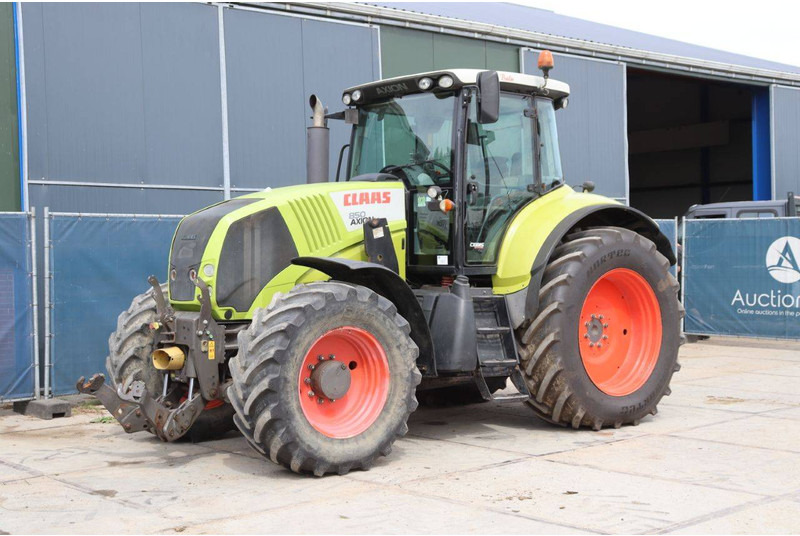 Tracteur agricole Claas Axion 850