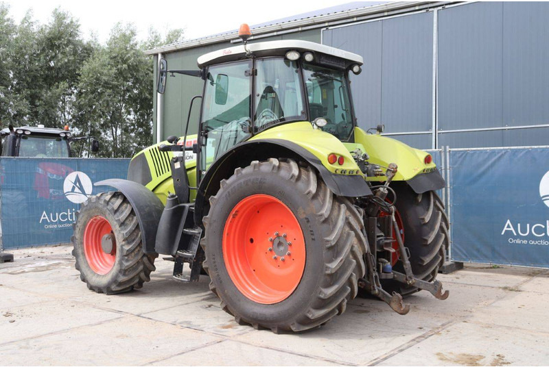 Tracteur agricole Claas Axion 850