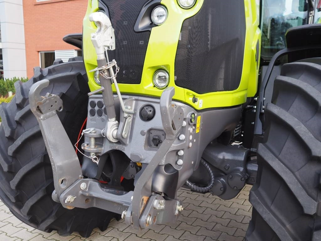 Tracteur agricole Claas Axion 850 CEBIS