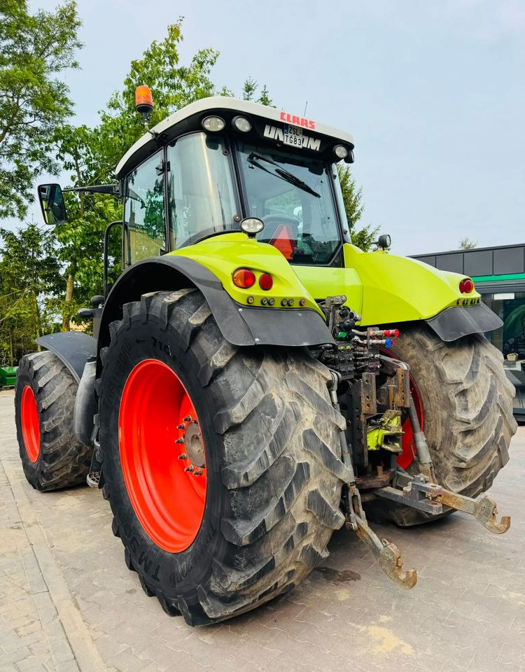 Tracteur agricole Claas Axion 850 CEBIS