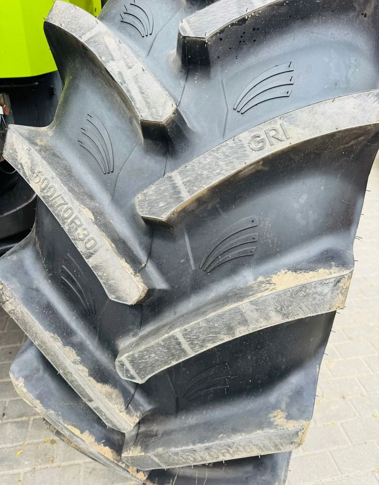 Tracteur agricole Claas Axion 850 CEBIS LE MANS