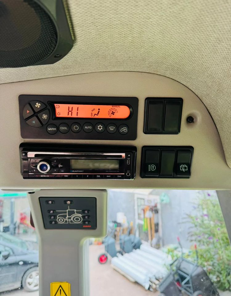 Tracteur agricole Claas Axion 850 CEBIS LE MANS