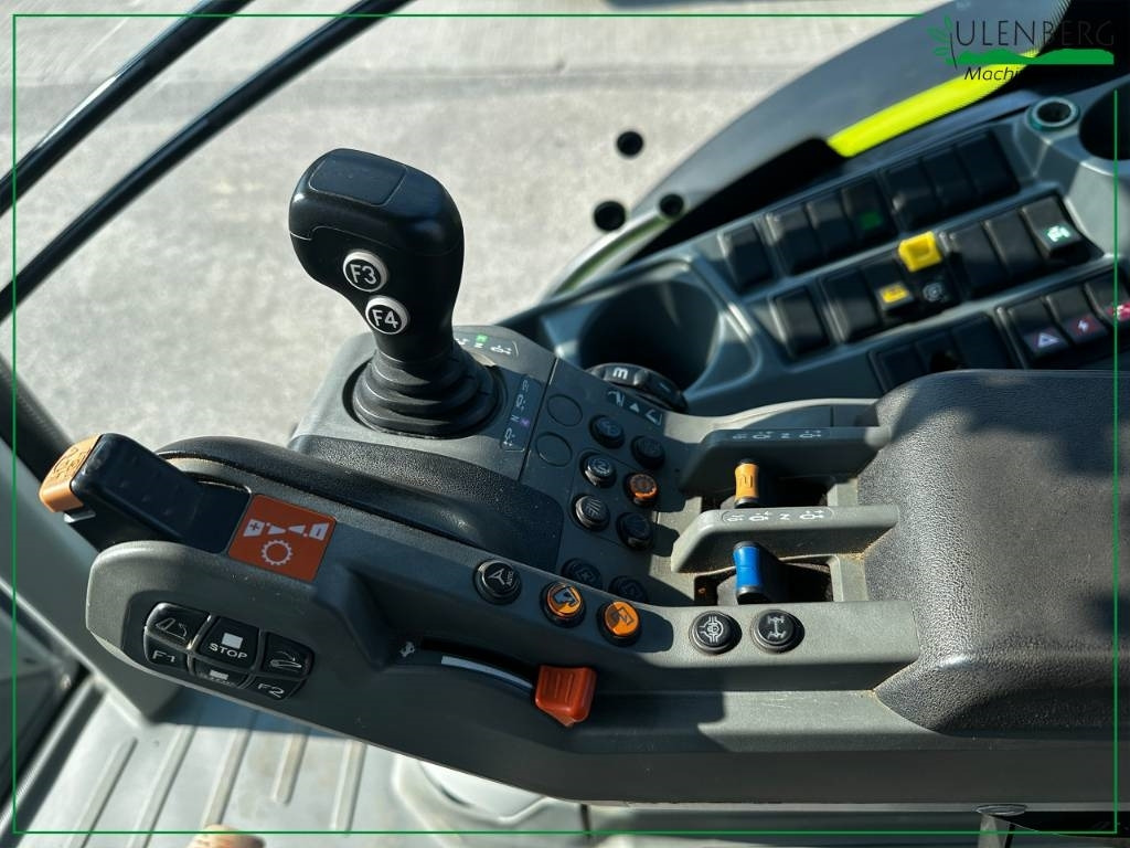 Tracteur agricole Claas Axion 850 CIS