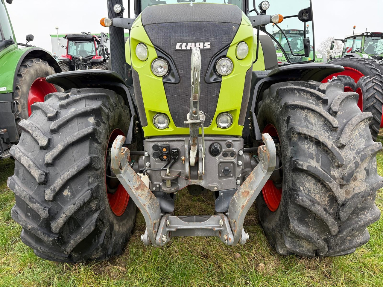 Tracteur agricole Claas Axion 850 C-Matic