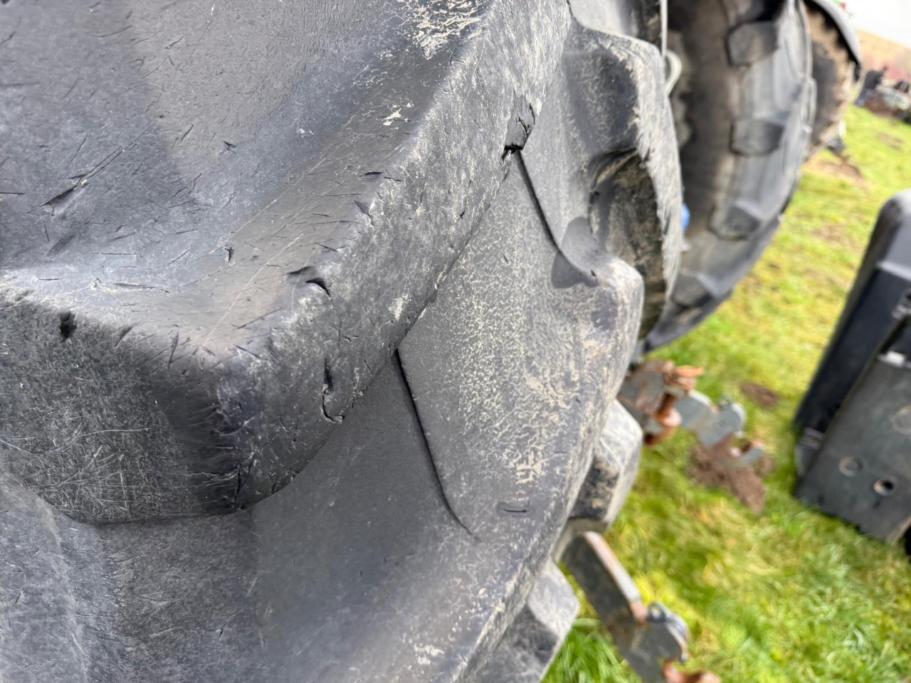 Tracteur agricole Claas Axion 850 C-Matic