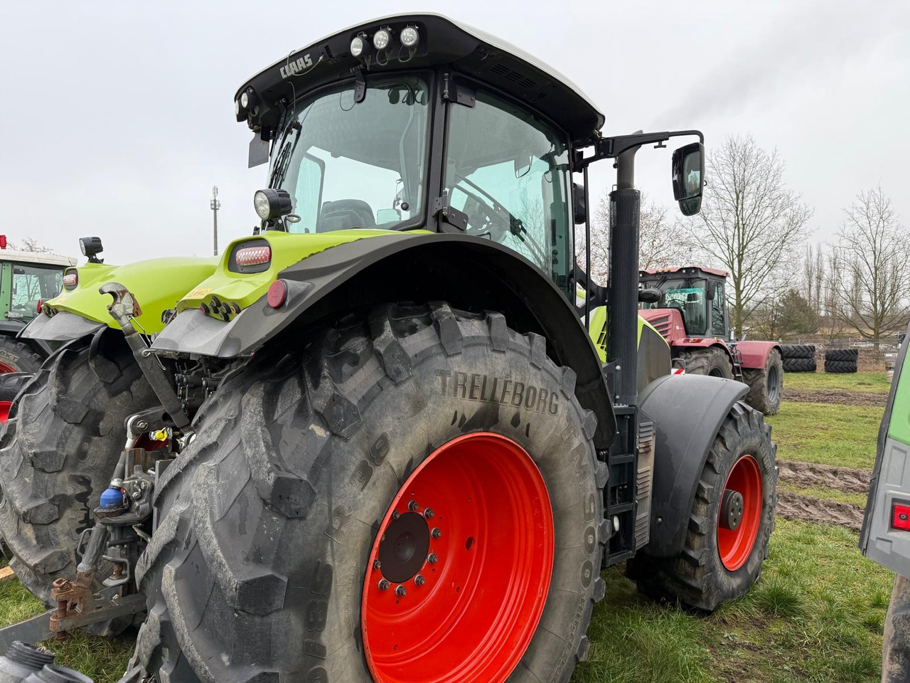 Tracteur agricole Claas Axion 850 C-Matic