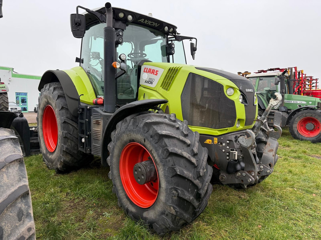 Tracteur agricole Claas Axion 850 C-Matic