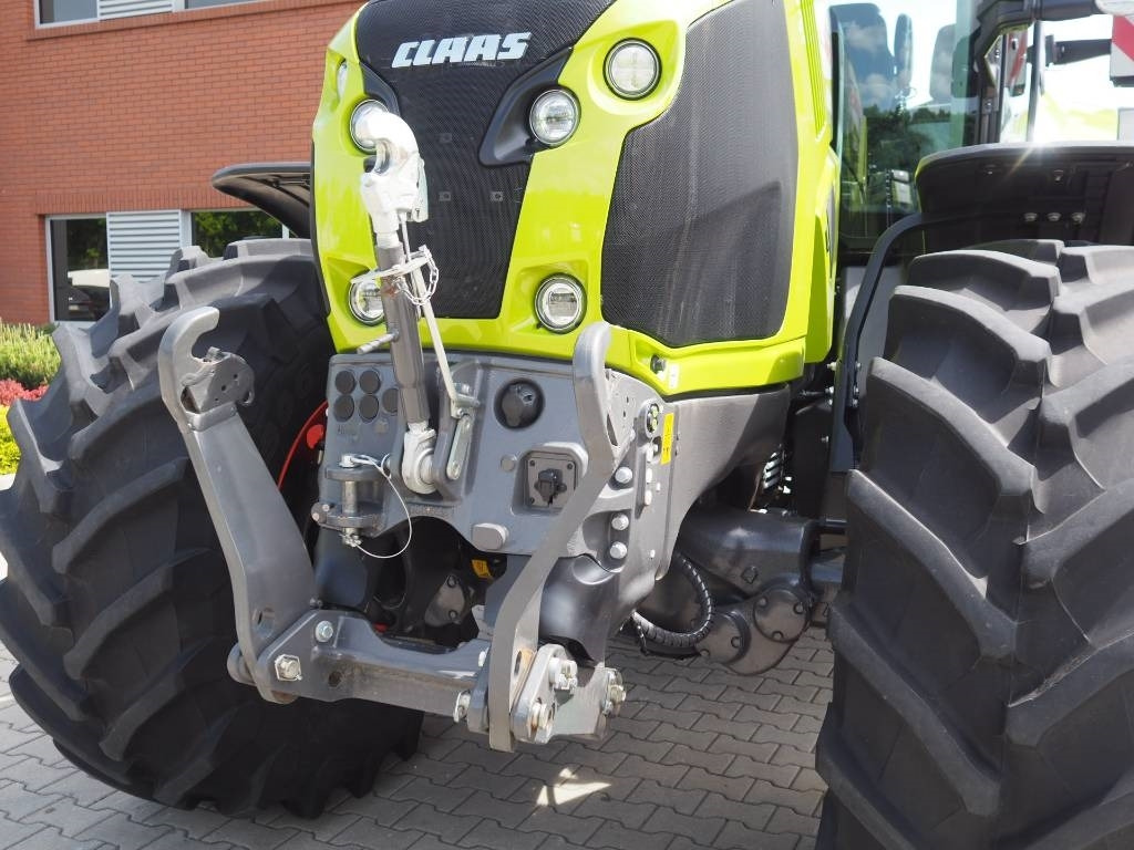 Tracteur agricole Claas Axion 850 Cebis