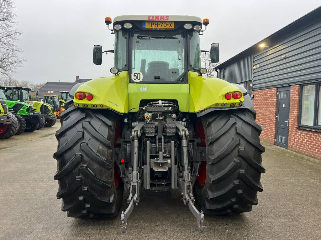 Tracteur agricole Claas Axion 850 Cebis
