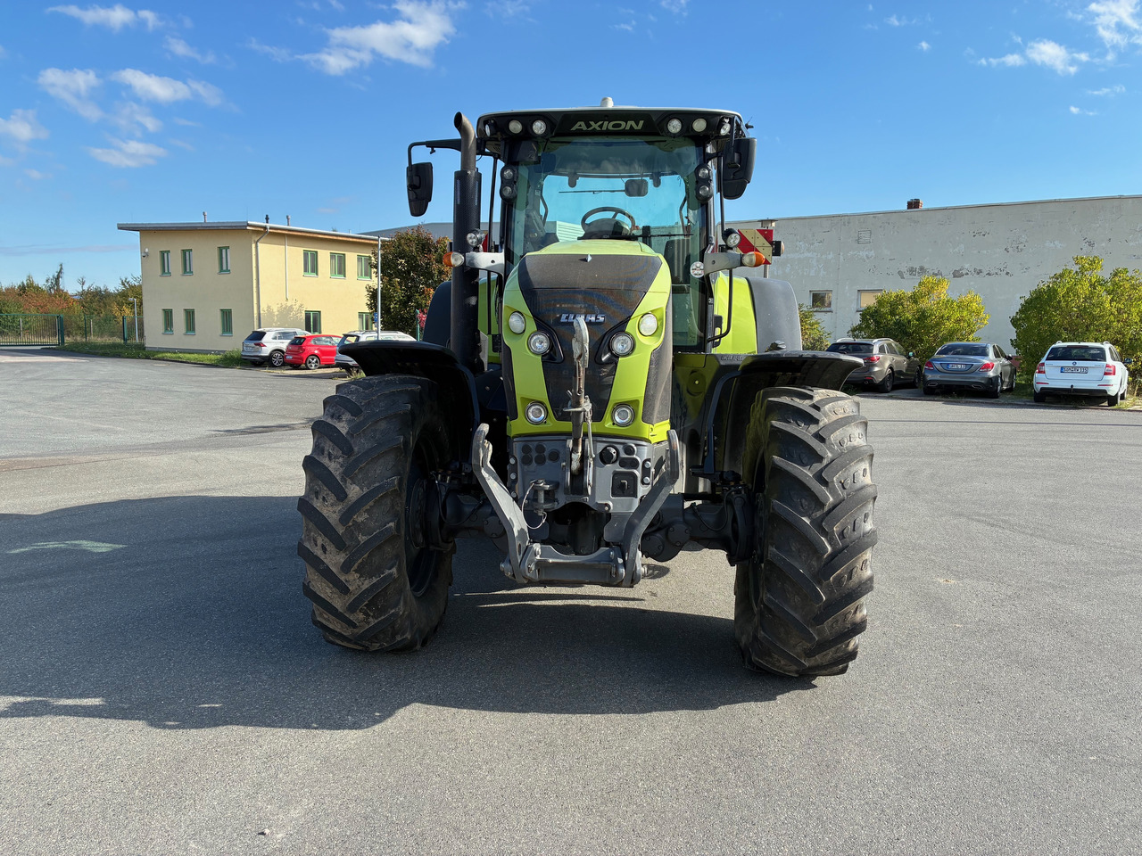 Tracteur agricole Claas Axion 870