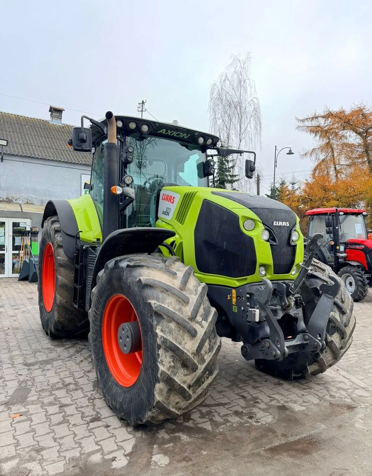 Tracteur agricole Claas Axion 870