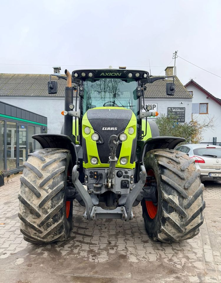 Tracteur agricole Claas Axion 870