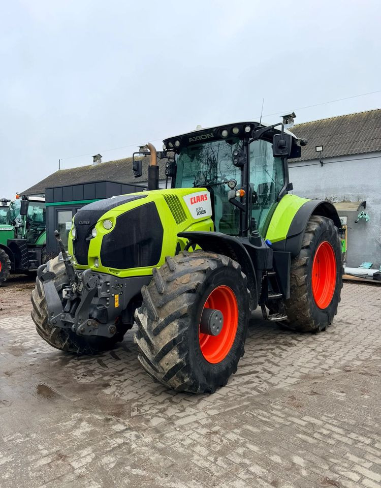 Tracteur agricole Claas Axion 870