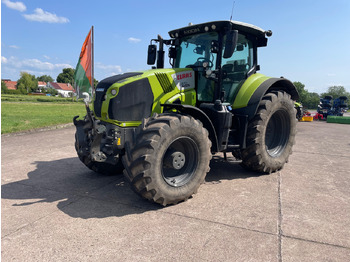 Tracteur agricole Claas Axion 870 CMATIC