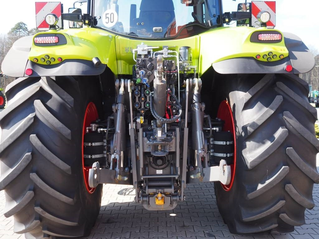 Tracteur agricole Claas Axion 870 CMATIC, GPS