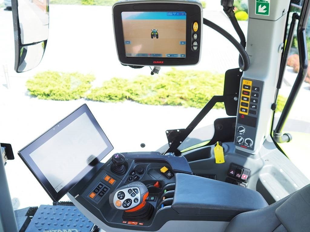Tracteur agricole Claas Axion 870 CMATIC, GPS - RTK