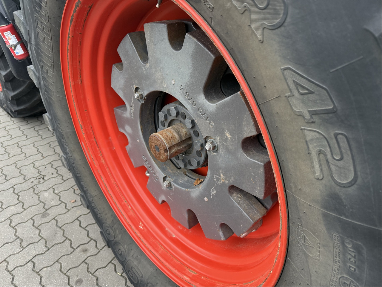 Tracteur agricole Claas Axion 870 C-Matic