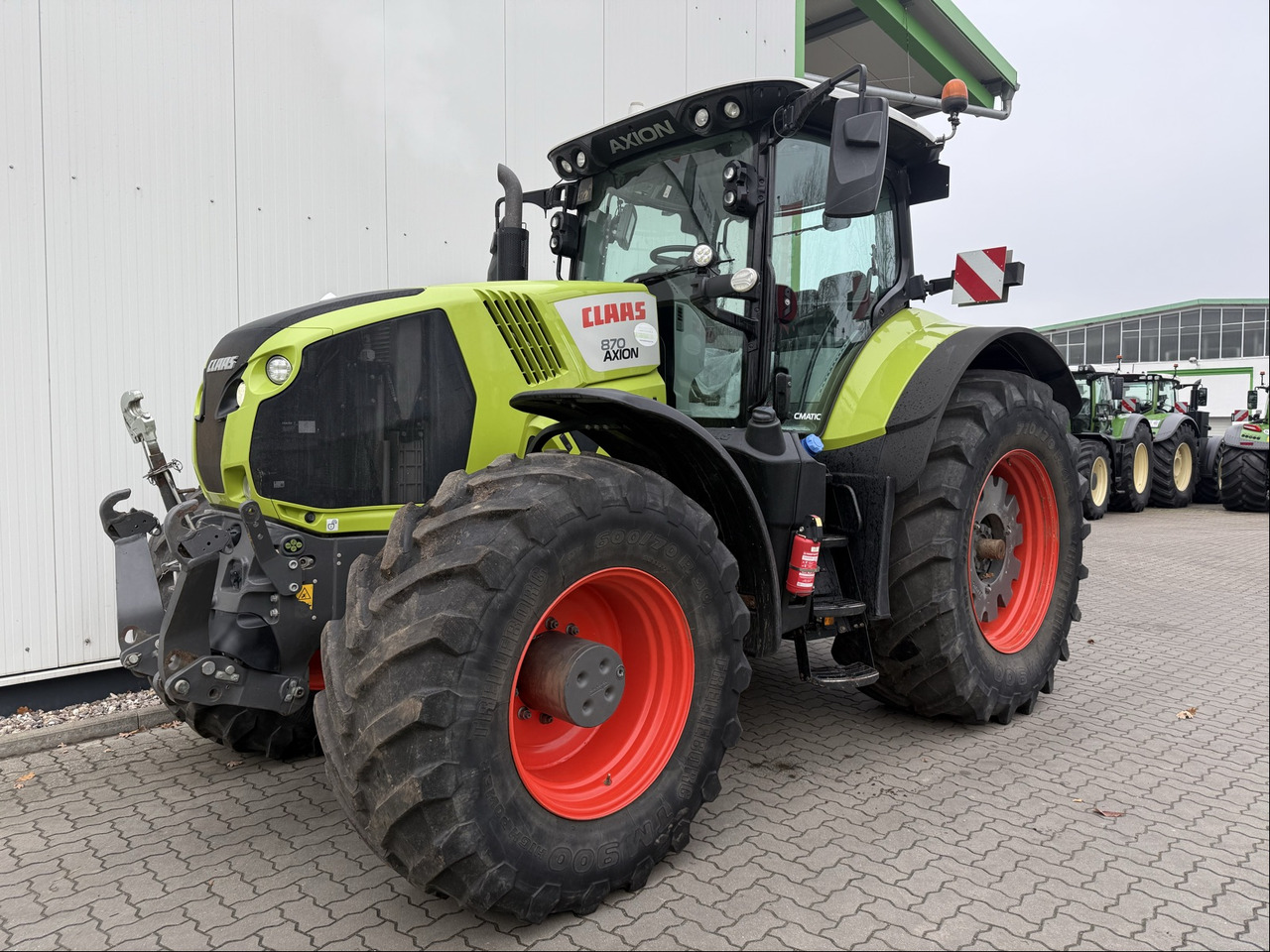 Tracteur agricole Claas Axion 870 C-Matic