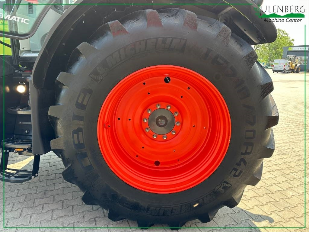 Tracteur agricole Claas Axion 870 Cmatic