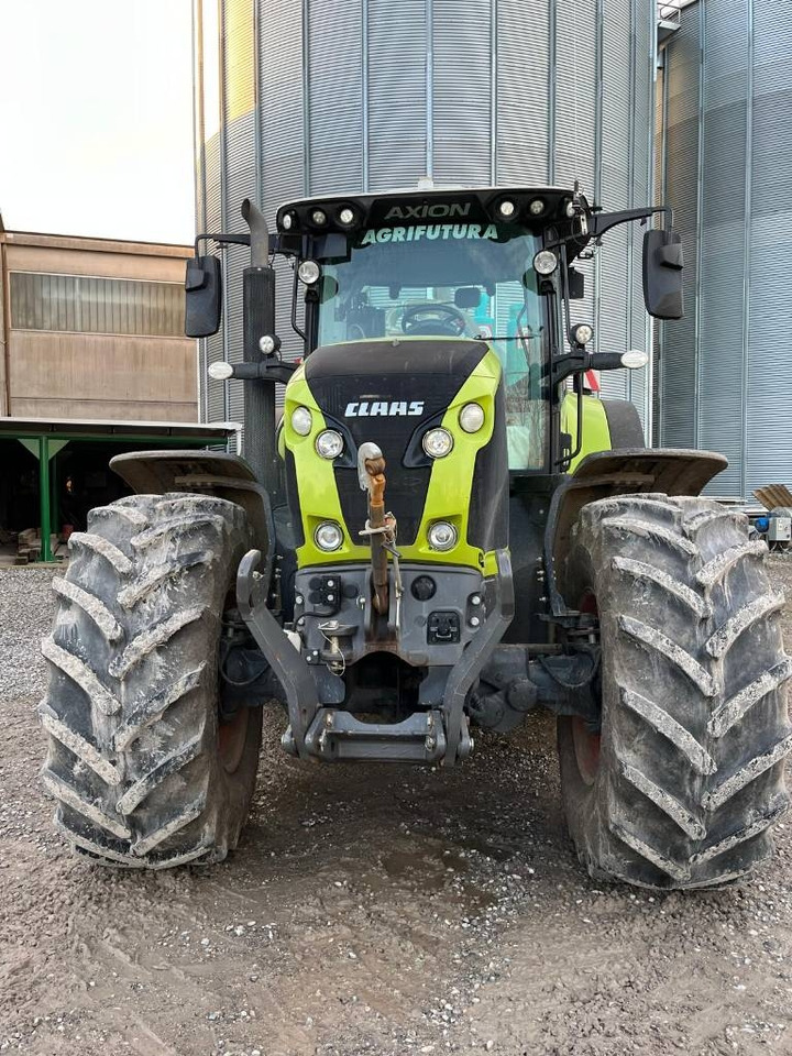 Tracteur agricole Claas Axion 870 Cmatic