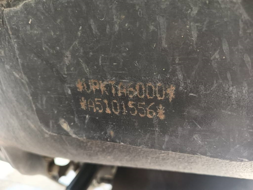 Tracteur agricole Claas Axion 870 Cmatic