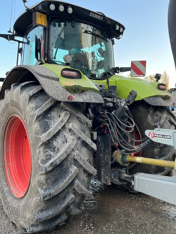Tracteur agricole Claas Axion 870 Cmatic