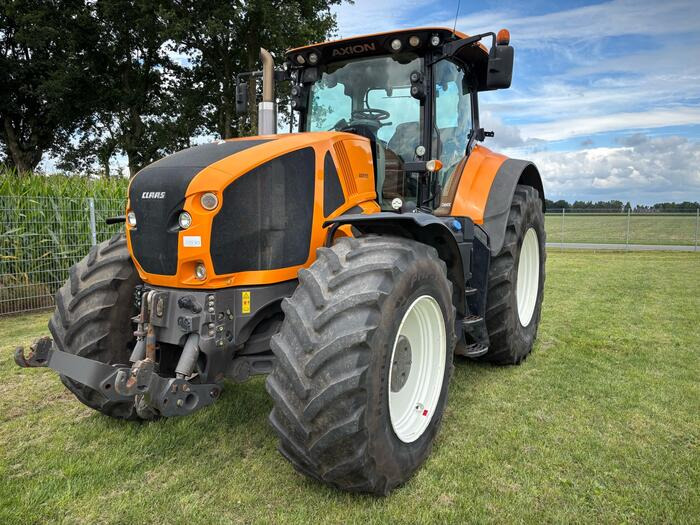 Tracteur agricole Claas Axion 920
